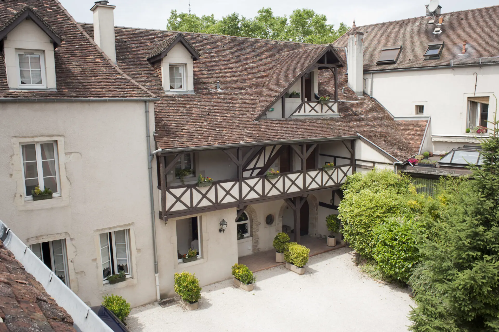 9168_hotel-wilson cour