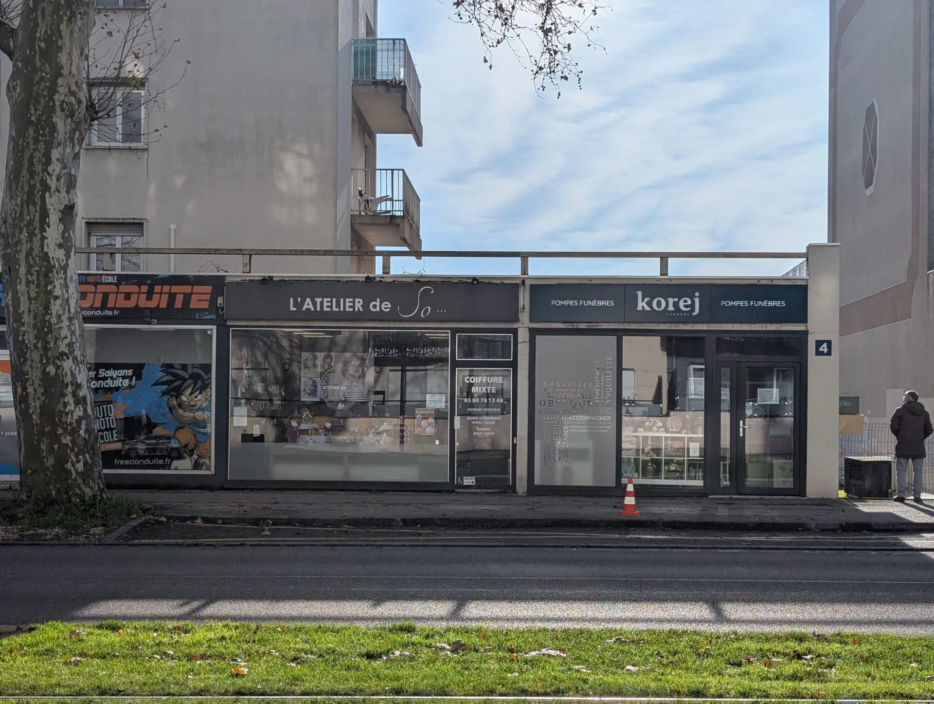 PXL_20251209_114952132